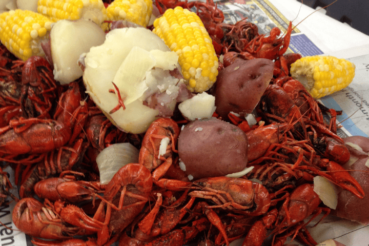 Things To Do https://nestvacationrentals.icnd-cdn.com/images/thingstodo/isle of palms catering.png